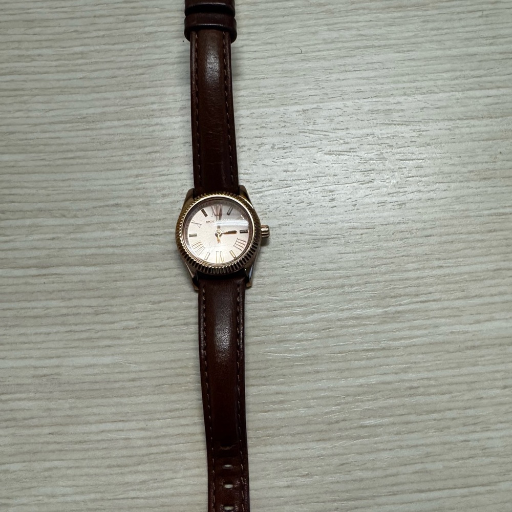 Used but still good condition MK watch.